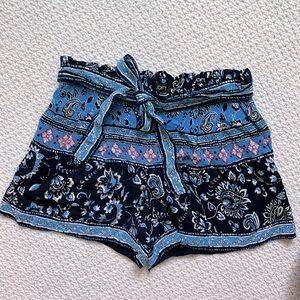 Loft pleated shorts with tie